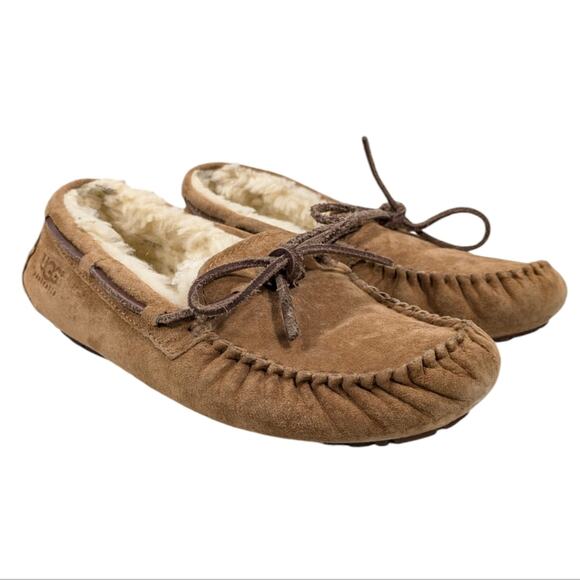 UGG Dakota Slipper/Mocassins GUC $110 Size 7  S3165 - Picture 5 of 11